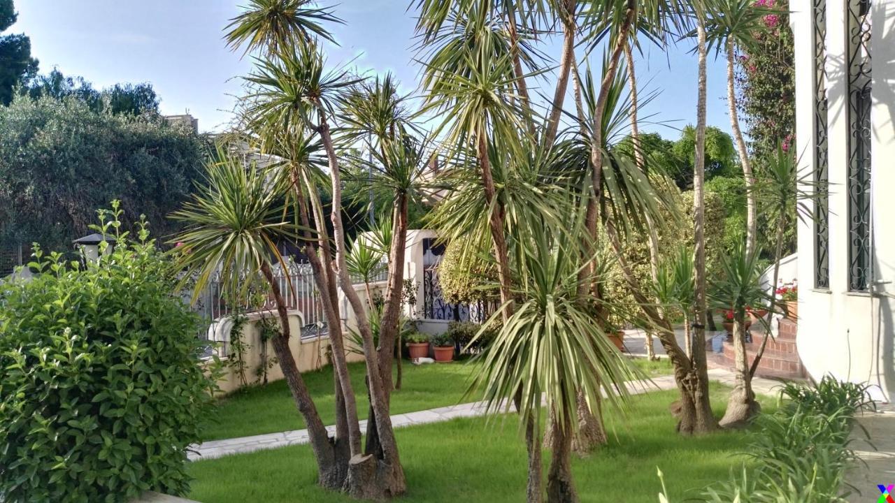 Villa Mary - Oroblu Trani Buitenkant foto