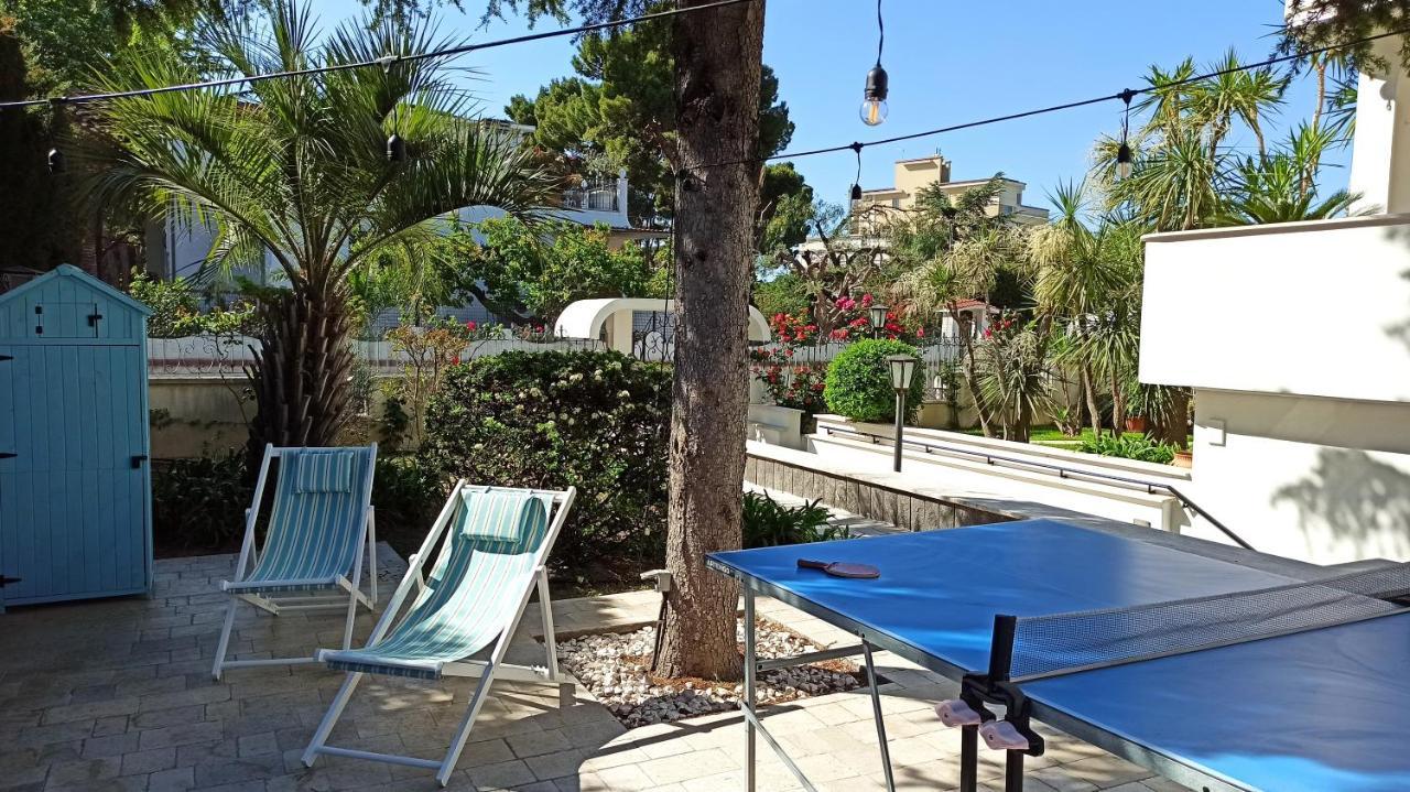 Villa Mary - Oroblu Trani Buitenkant foto