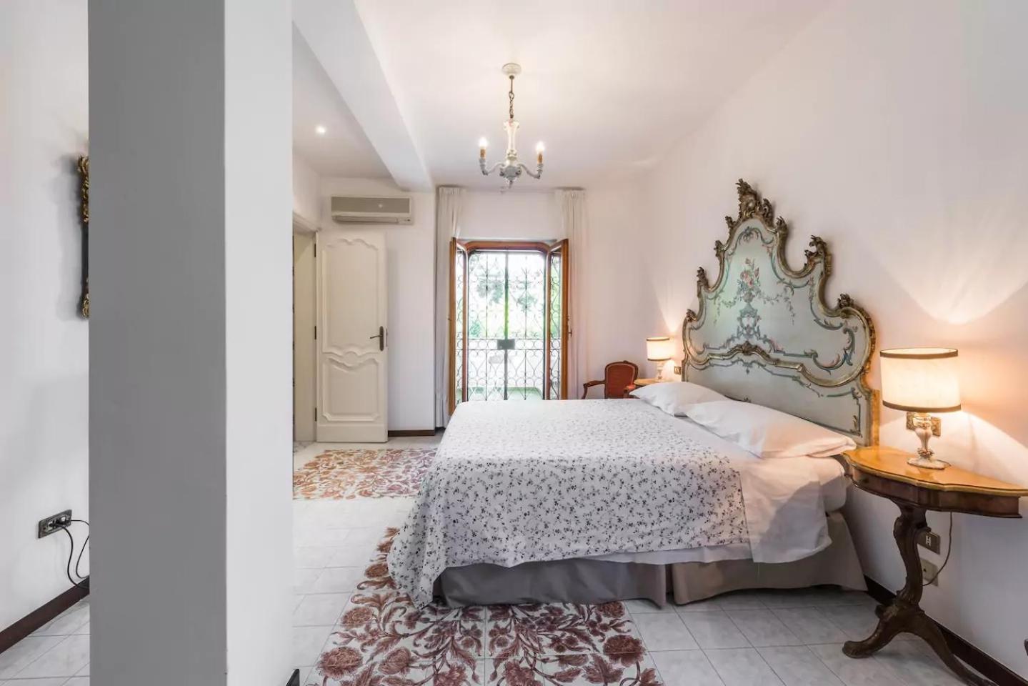 Villa Mary - Oroblu Trani Buitenkant foto