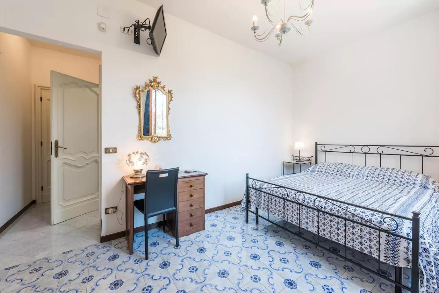 Villa Mary - Oroblu Trani Buitenkant foto